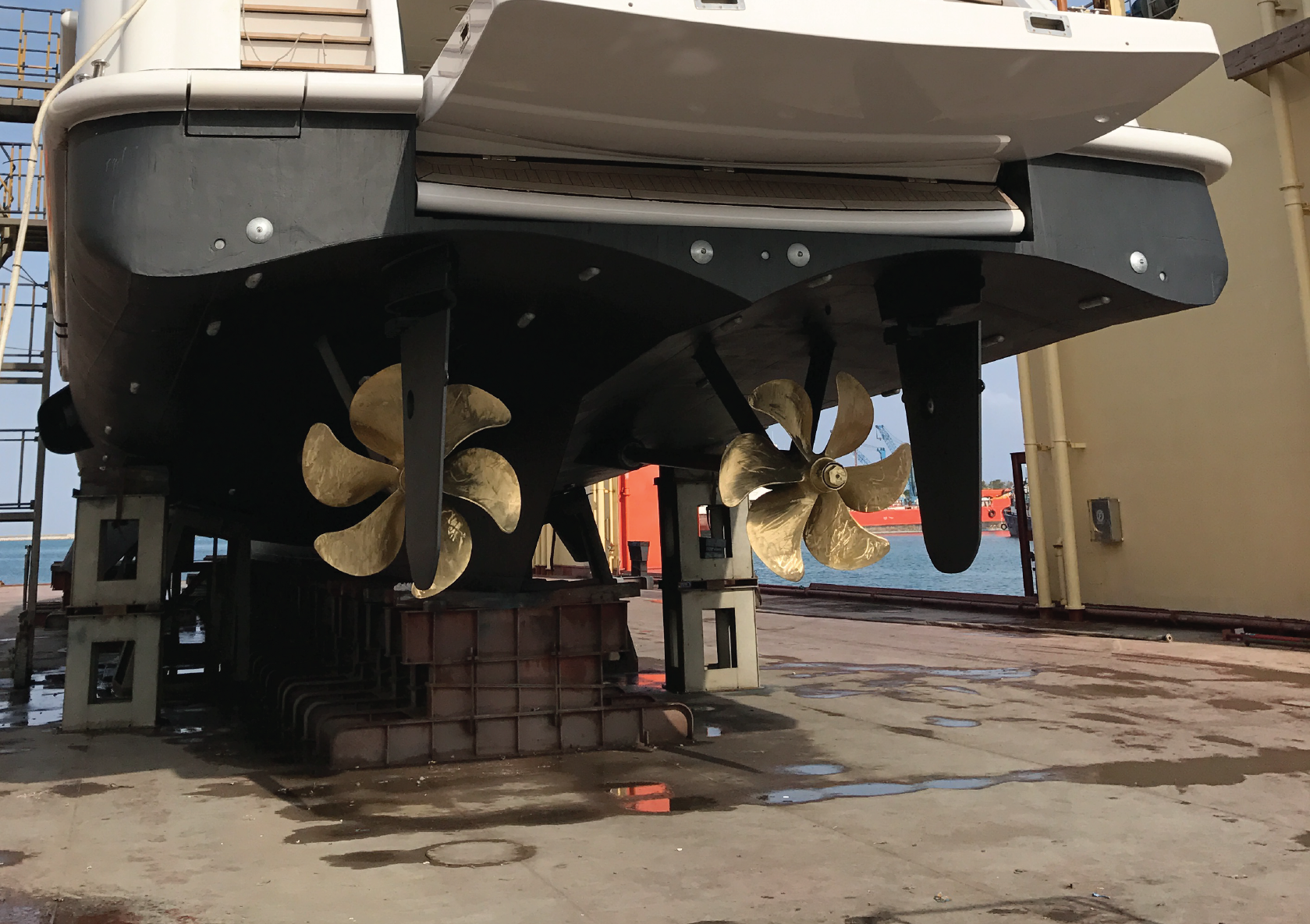 YACHT DRY DOCKING AND SHAFT REMOVAL